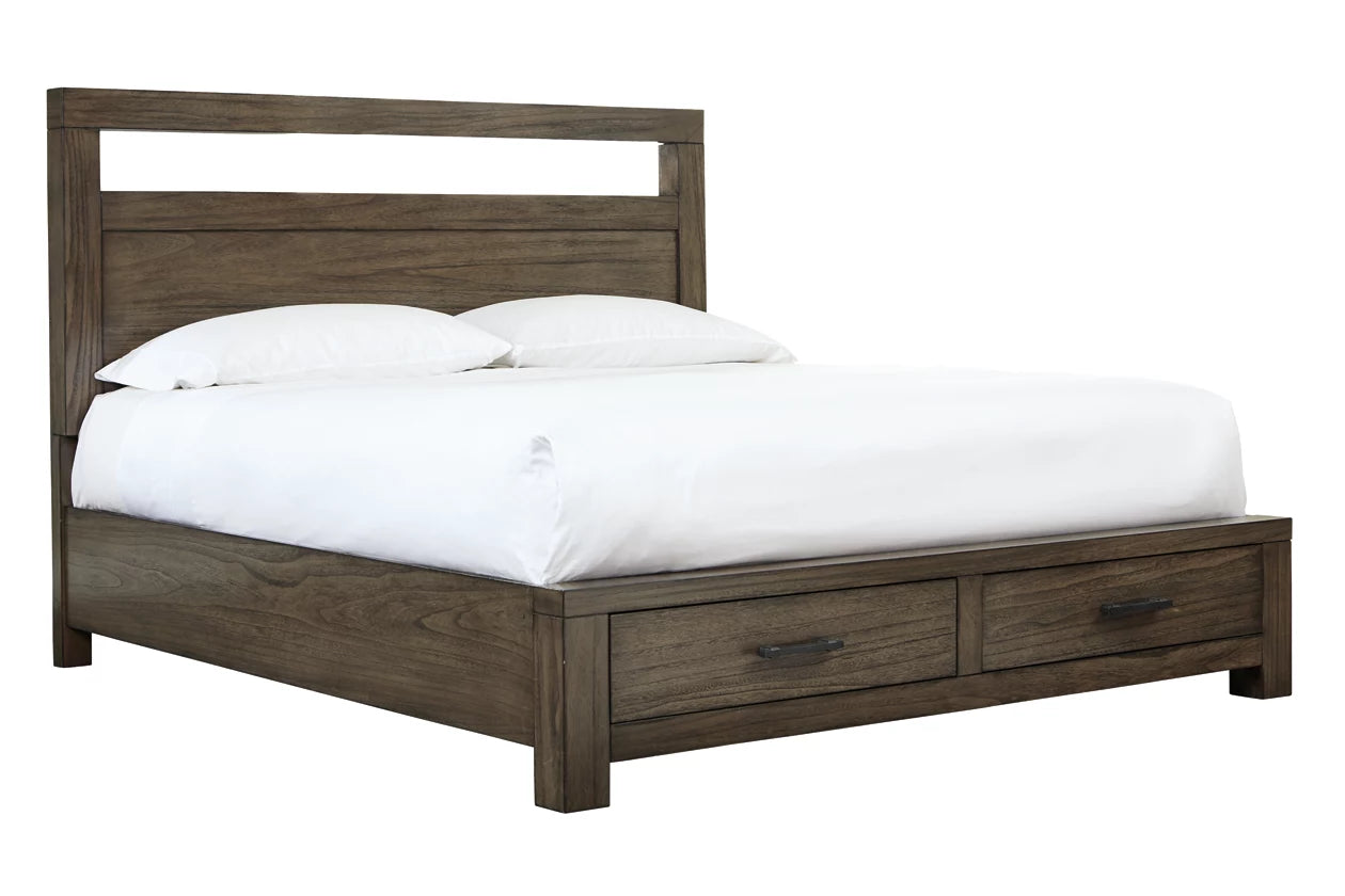 Deylin King Bed