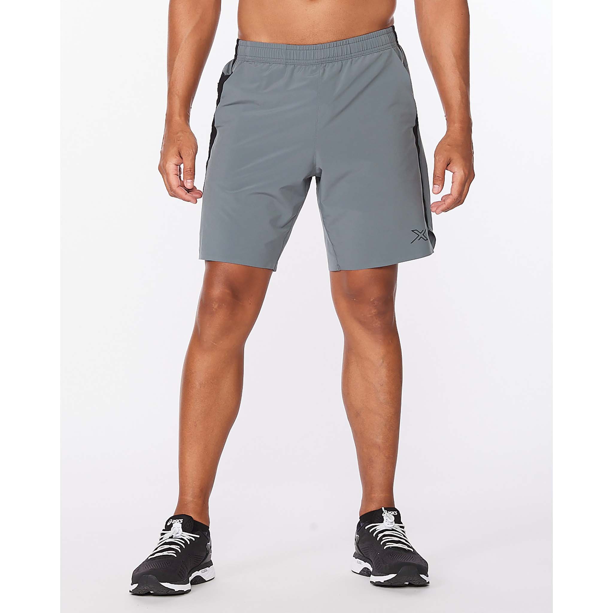 2XU Motion 8 Inch shorts de course Ã  pied et entrainement pour homme