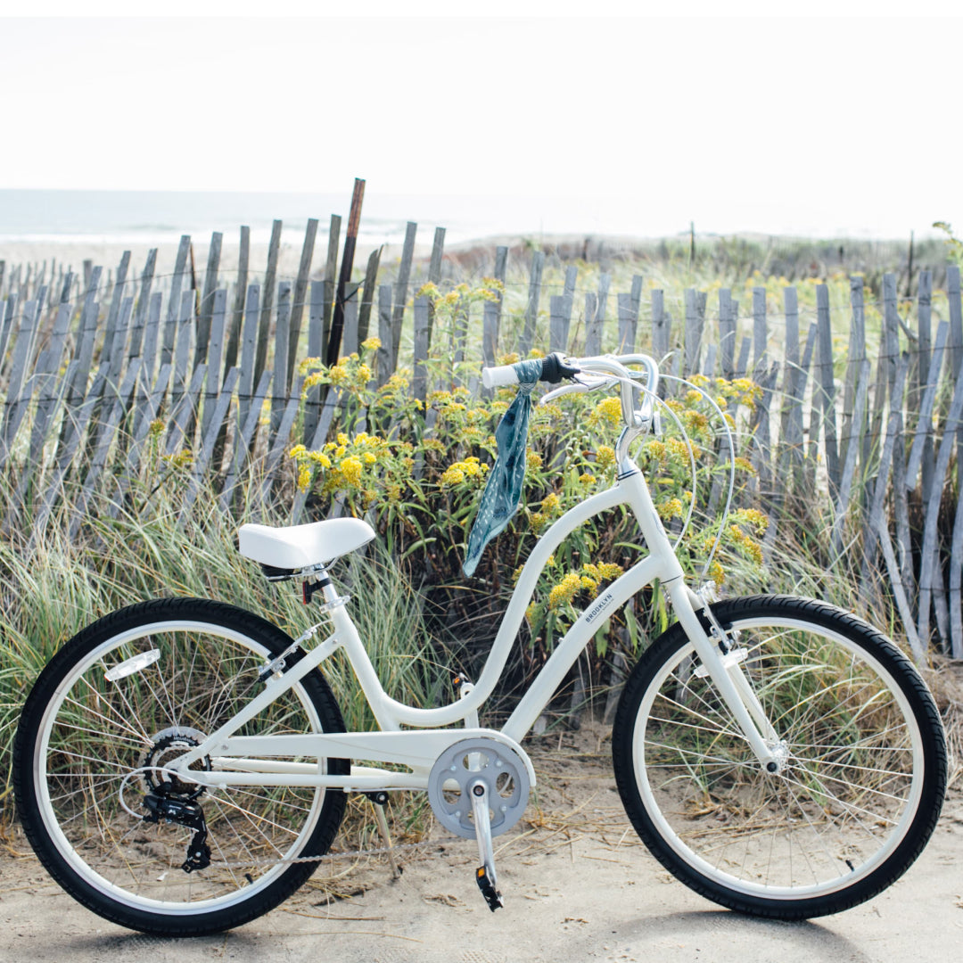 yellow cruiser bicycle