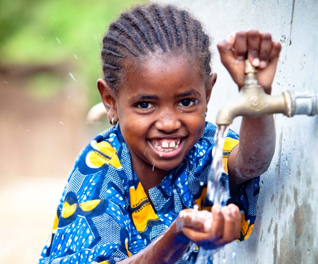 clean drinking water in Africa thanks to Bigger Picture Clothing