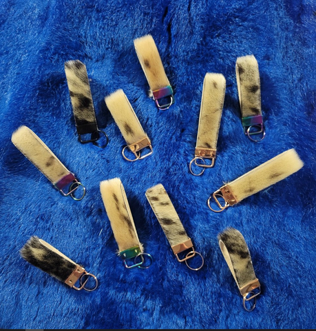 Key Chain- M. Gho, Sea Otter Fur – Sealaska Heritage Store