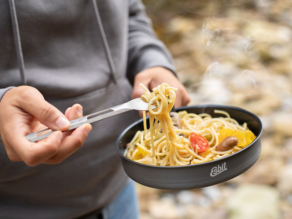 Esbit pan of the spirit cooker with heat exchanger made of hard anodized aluminum 2350ml with spaghetti