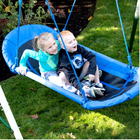 Two kids swinging on the blue gobaplay Double Platform Tree Swing.