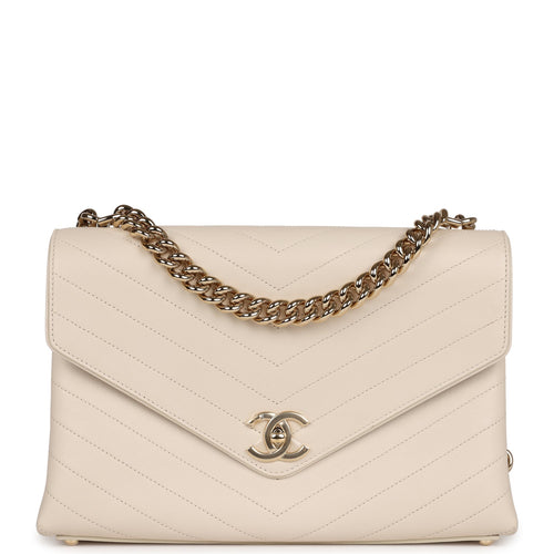 Pre-owned Chanel Envelope Shoulder Flap Bag Ivory Chevron Lambskin Light  Gold Hardware