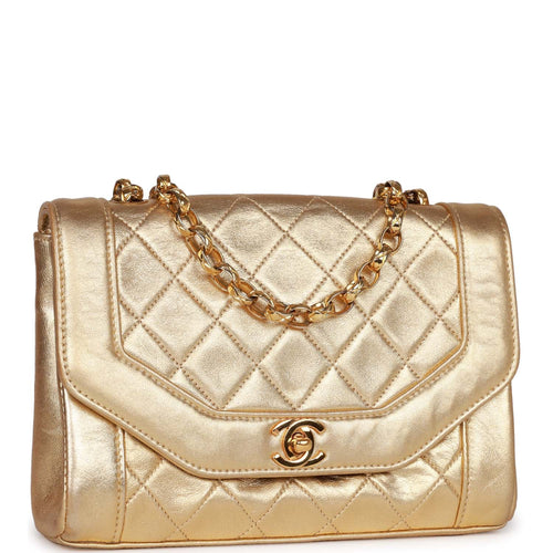 Just got the vintage Chanel classic flap with 24k gold hardware of my  dreams 😍 : r/handbags