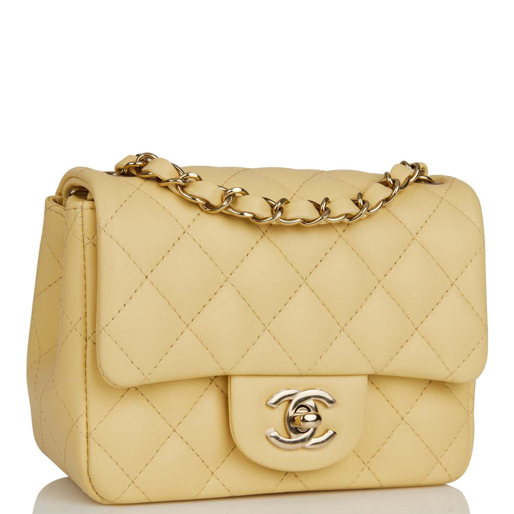 Introducir 73+ imagen yellow chanel purse