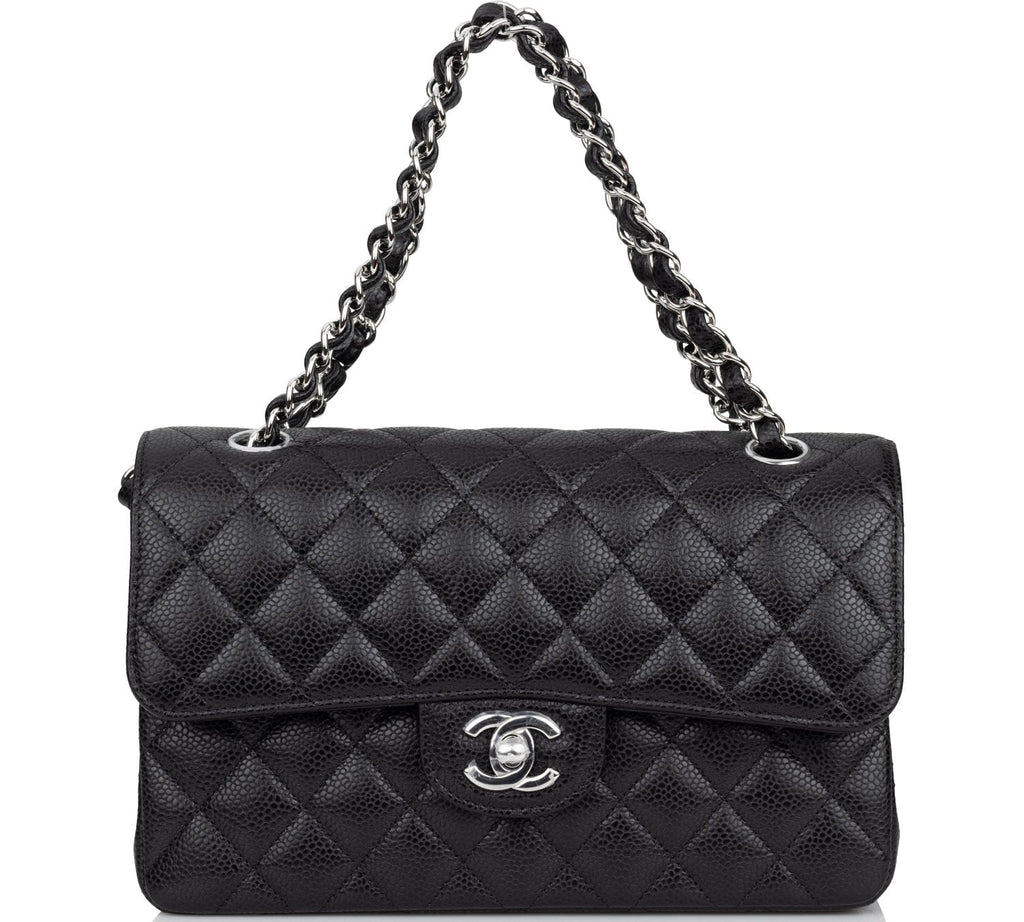 Túi Chanel 22A Small Flap Bag Black Grained Shinny Calfskin 
