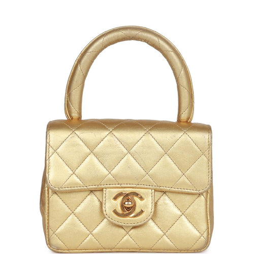 Chanel 19 leather clutch bag Chanel Gold in Leather - 23768784