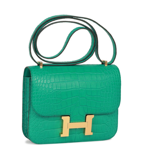 Hermes Constance 18 Vert Verone Ostrich Gold Hardware – Madison Avenue  Couture