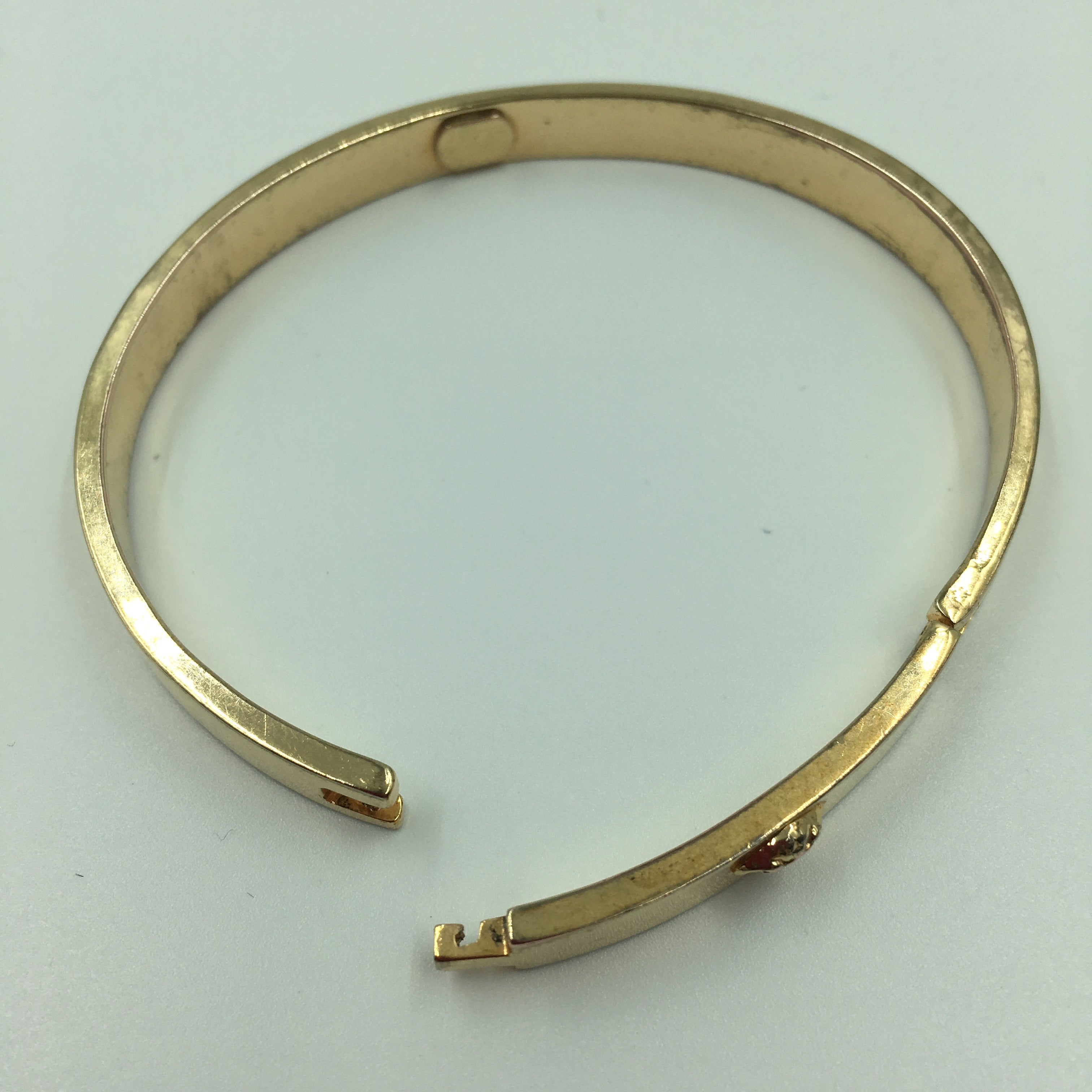 Gianni Versace Gold Plated Medusa Bangle Bracelet – catwalk