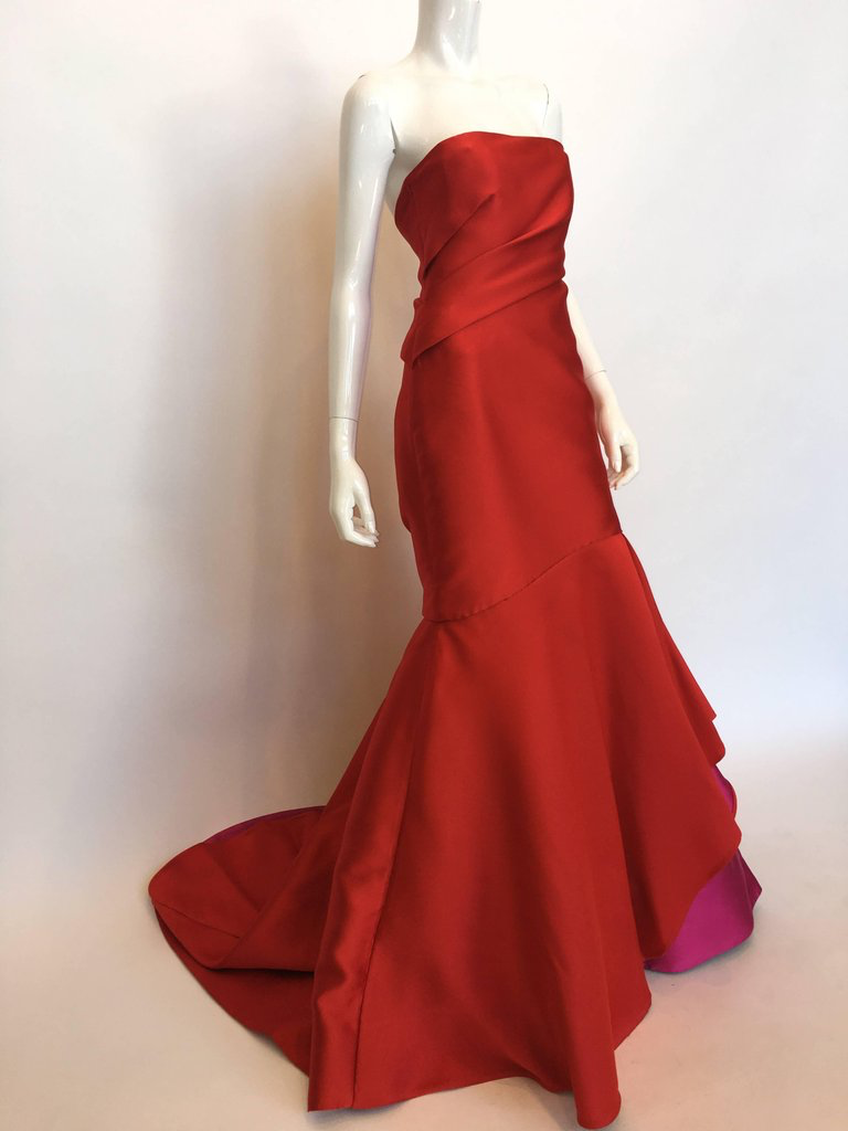 monique lhuillier red gown