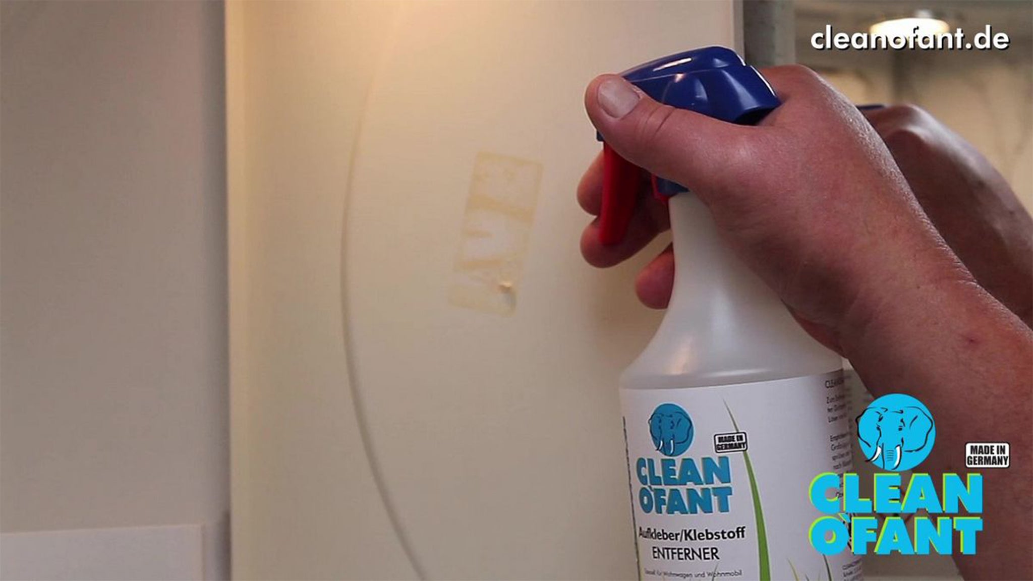 Aufkleber-Rückstände entfernen - CLEANOFANT Klebstoffentferner Spray