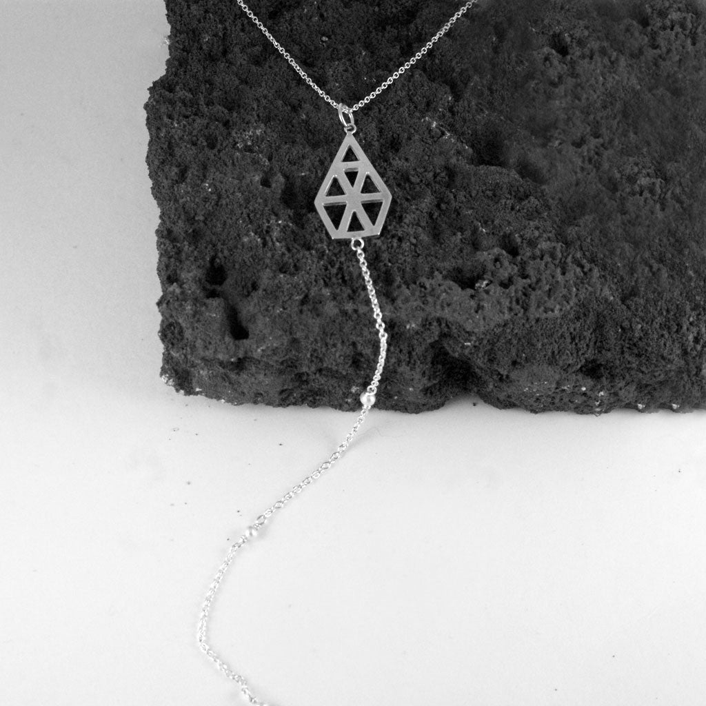 Bermuda kite lariat necklace – rebecca little jewellery