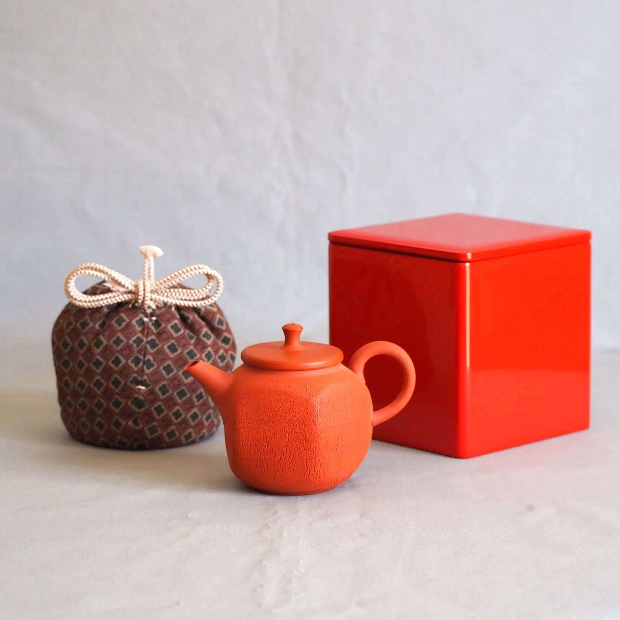 常滑烧朱岚絞茶壶十字印花布小茶盒日本工艺品– 煎茶中国茶台湾茶向け 