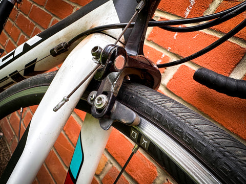 Buyer's guide to bike brakes: disc or rim brakes?