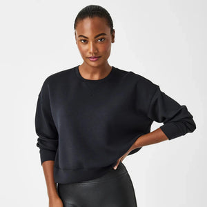 AirEssentials Crew in Very Black - Baseline Social