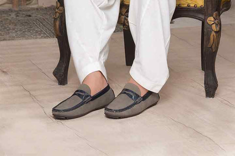 Men’s Shoes khusa style