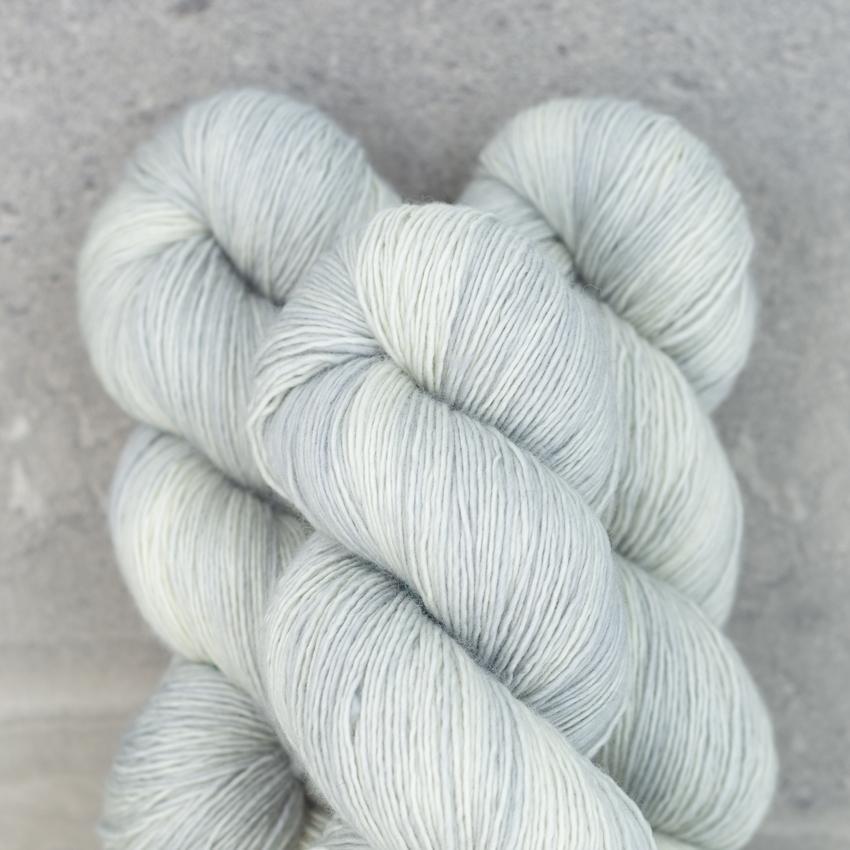 毛糸 Madelinetosh DK TWIST 4かせ sariater-hotel.com