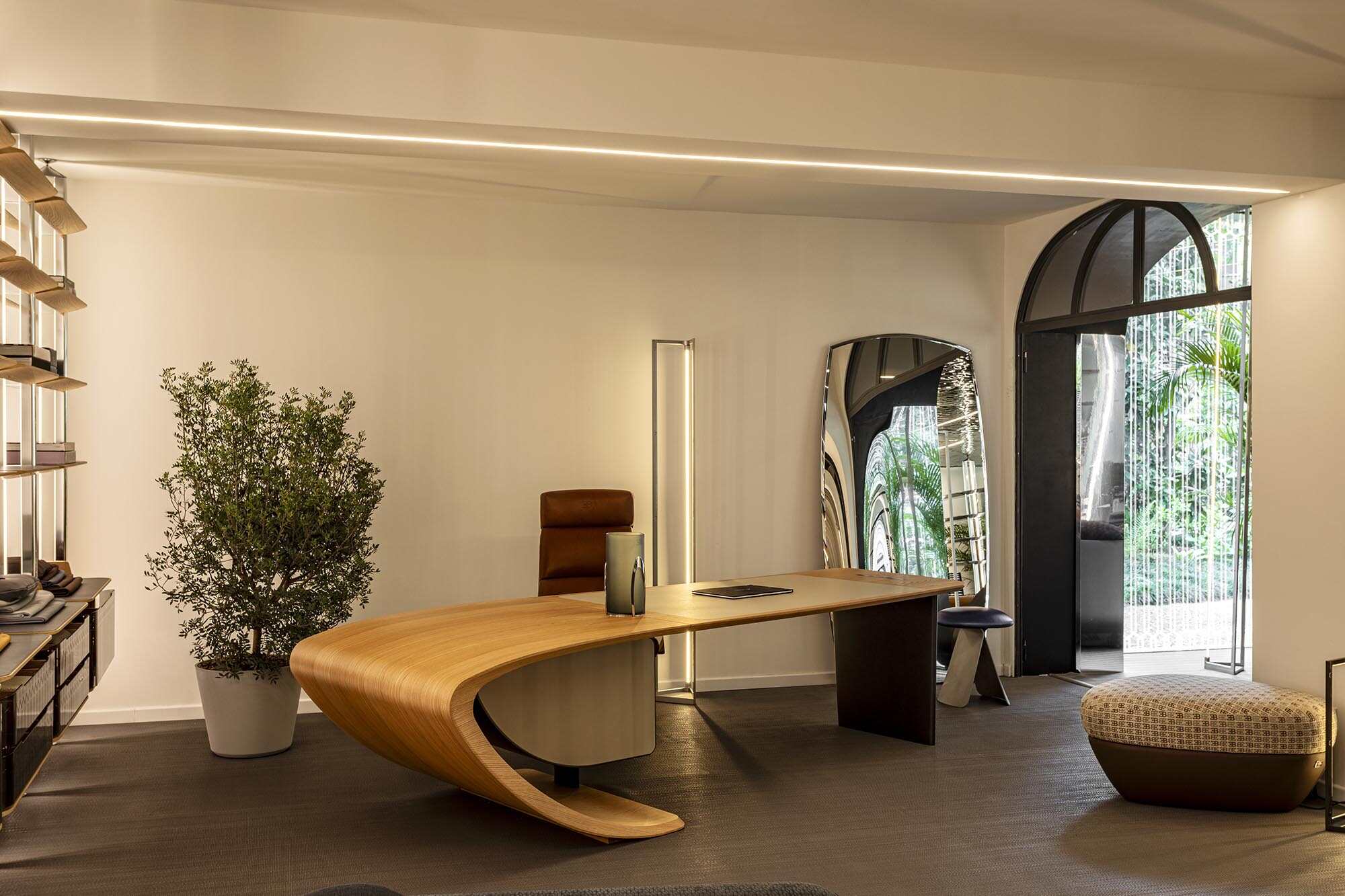 Bugatti Home - Desk