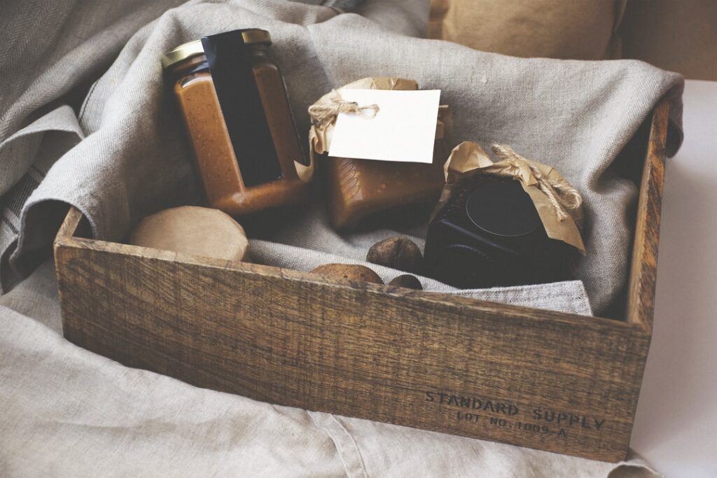 Friday Favorites - Gift ideas for men! - The Sunny Side Up Blog