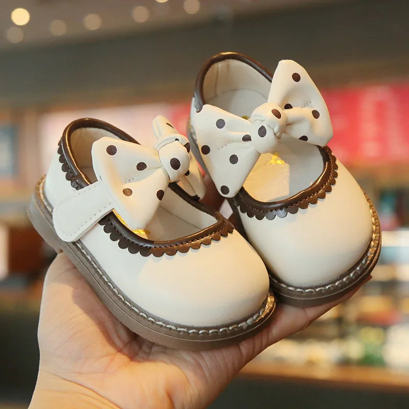 Chaussures en cuir pour enfants beige