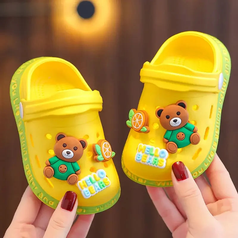 Chaussons mignons pour enfants jaunes avec ourson