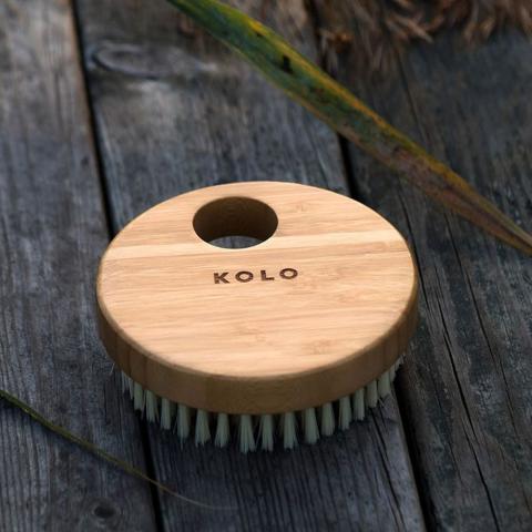 Kolo Bath Brush Bambu - Kolo logo on brush