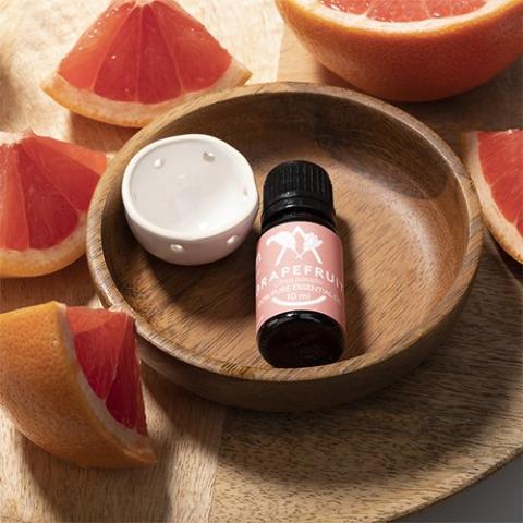 Saunum Aroma Oil Grapefruit- With actual grapefruit slices