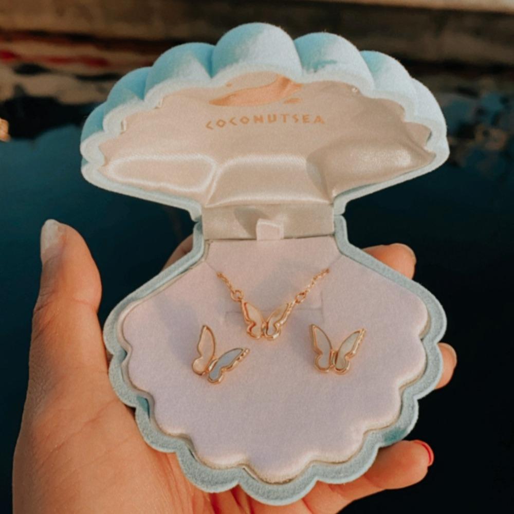 阿飛的小蝴蝶白金耳環 BUTTERFLY EARRINGS