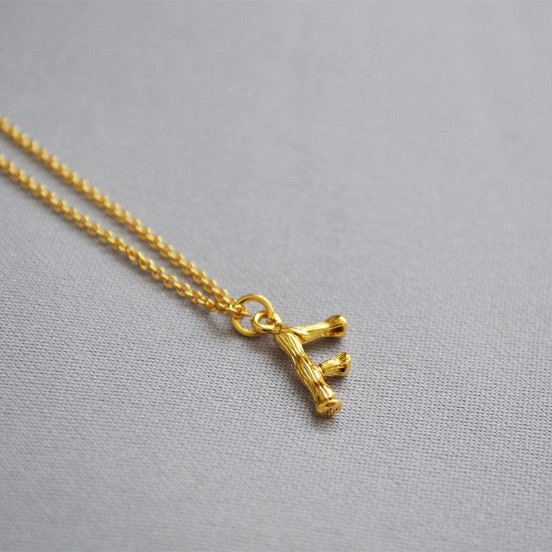 椰子海經典竹節英文字母金色項鍊 ALPHABET INITIAL GOLD NECKLACE.JPG