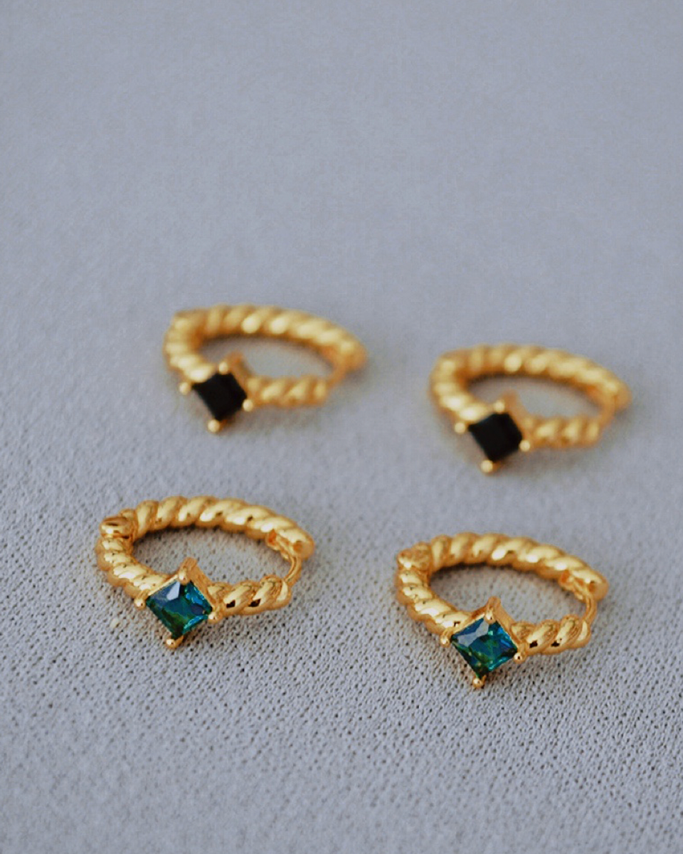 祖母綠寶石金色耳環圈 GOLDEN GREEN EARRINGS