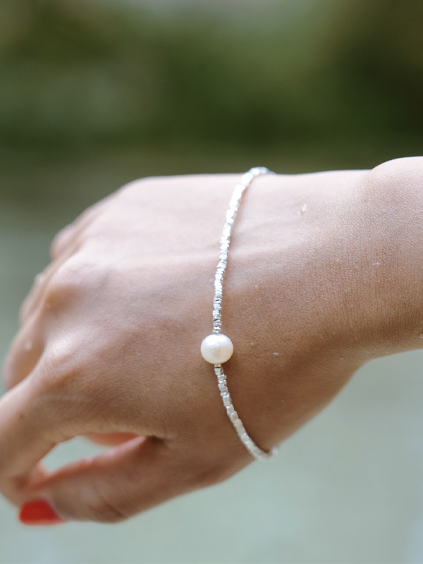 絲繞珍珠純銀手鍊 Silk Wrap Pearl Bracelet