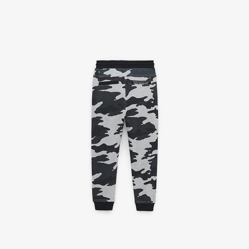 boys joggers with zip pockets