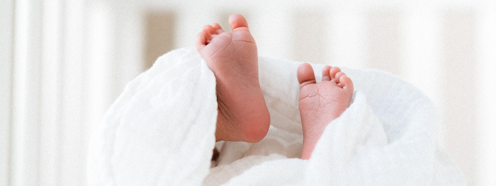 Soins pieds bébé