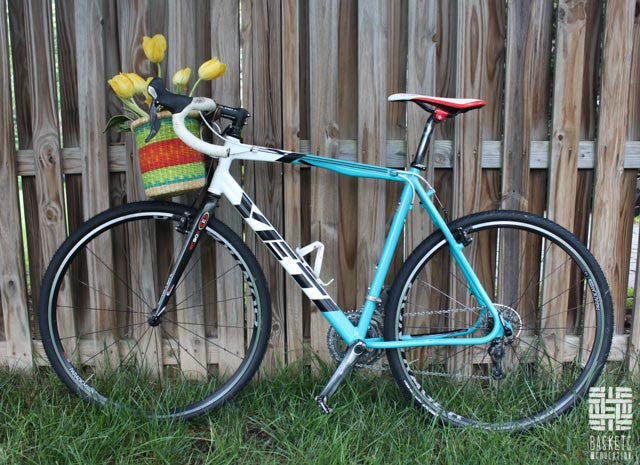 road bike with basket