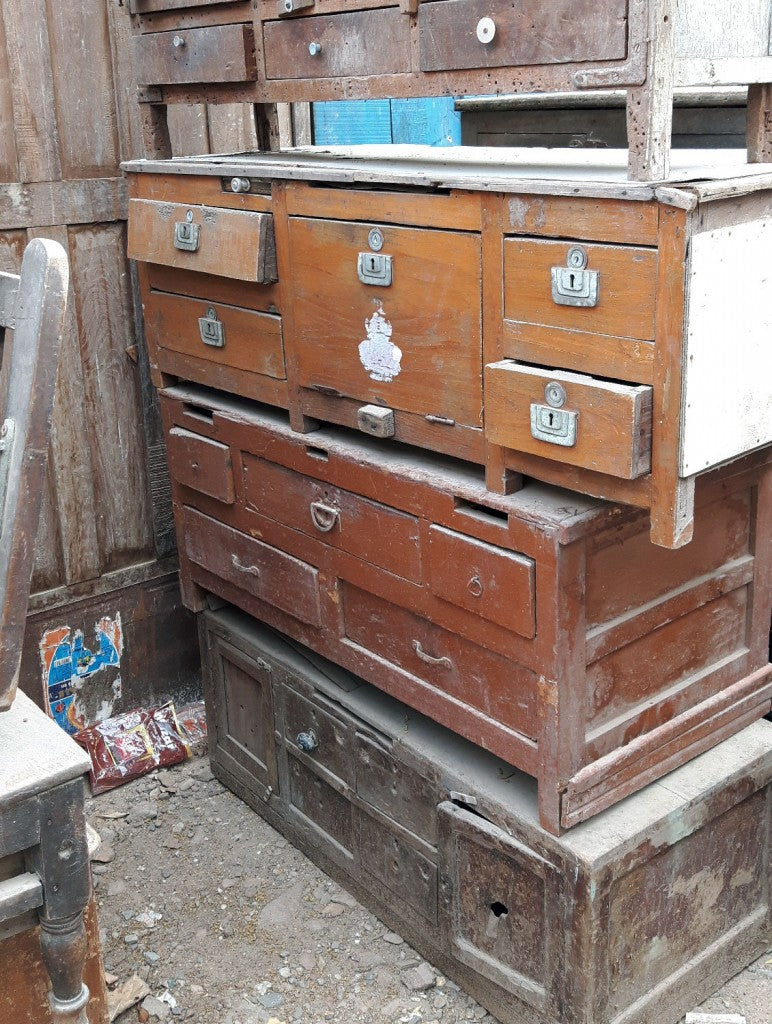 vintage furniture hunter