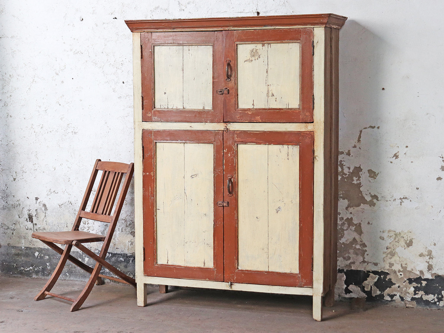 Large wooden cupboard. Perfect for that cottagecore touch 