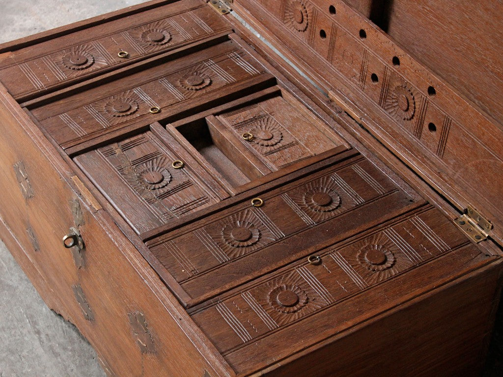 Antique chest used in King John's Palace to store coins and jewels