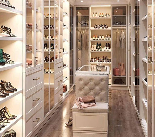 TIP 16. PUT SHOES ON DISPLAY