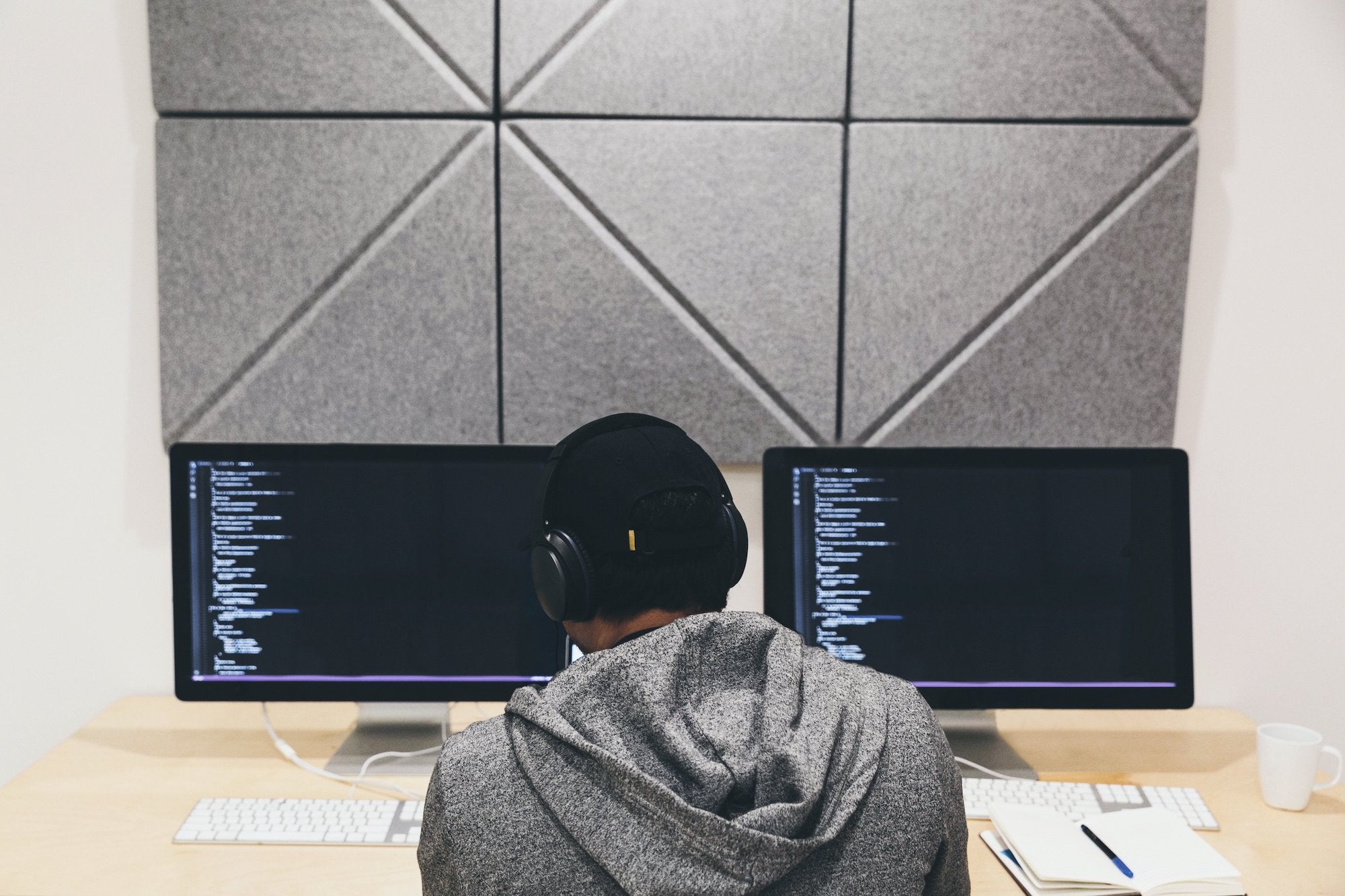 iOS Application Testing Strategies at Shopify - Photo by Sarah Pflug from Burst