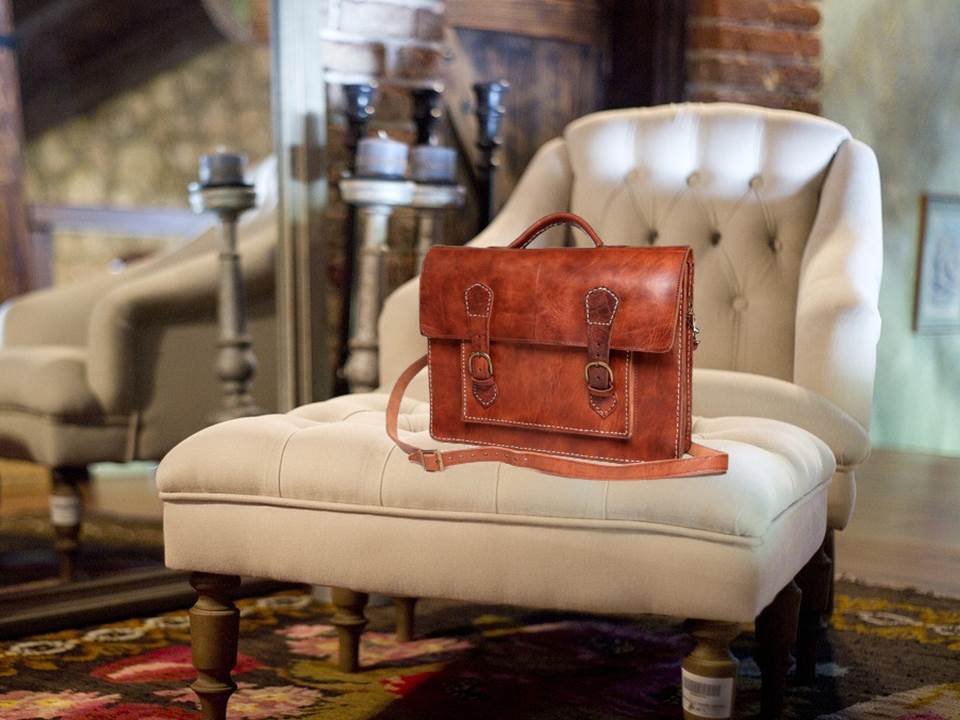 Leather Briefcase - Brown Caramel