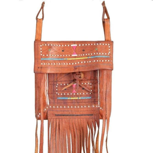 Complete set Tuareg man's old leather bag.