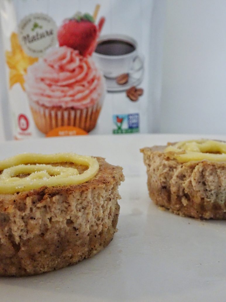 Mini BochaSweet Cinnamon Roll Cheesecakes