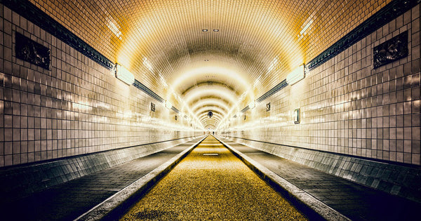 A picture of a metro tunnel