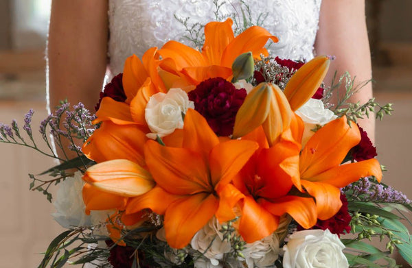 how to choose wedding flowers