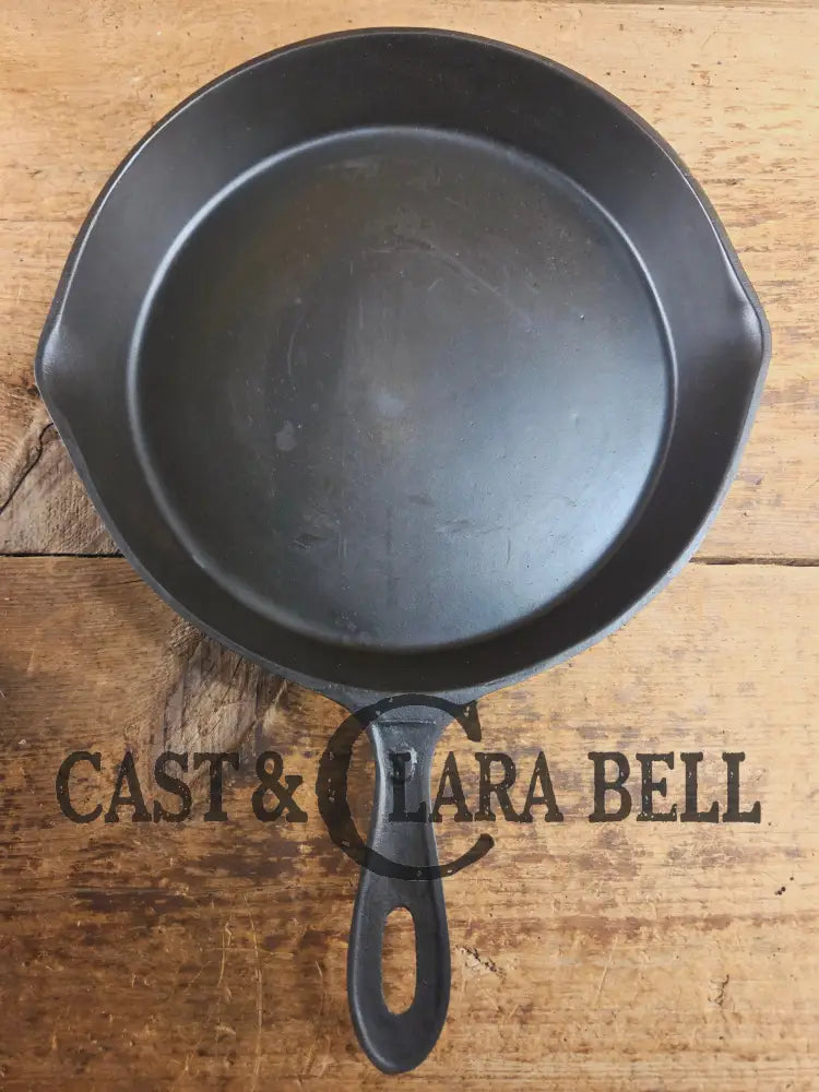 Antique, elegant gate-marked unknown #9 skillet.  Amazing condition, Est 1880's Era.  Flat handle, raised #9 Pattern