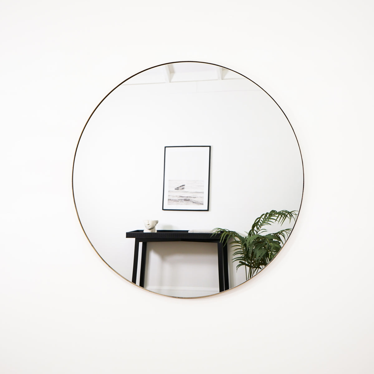 Wall Black Border Minimalist Round Mirror 19 Inch | Nestasia