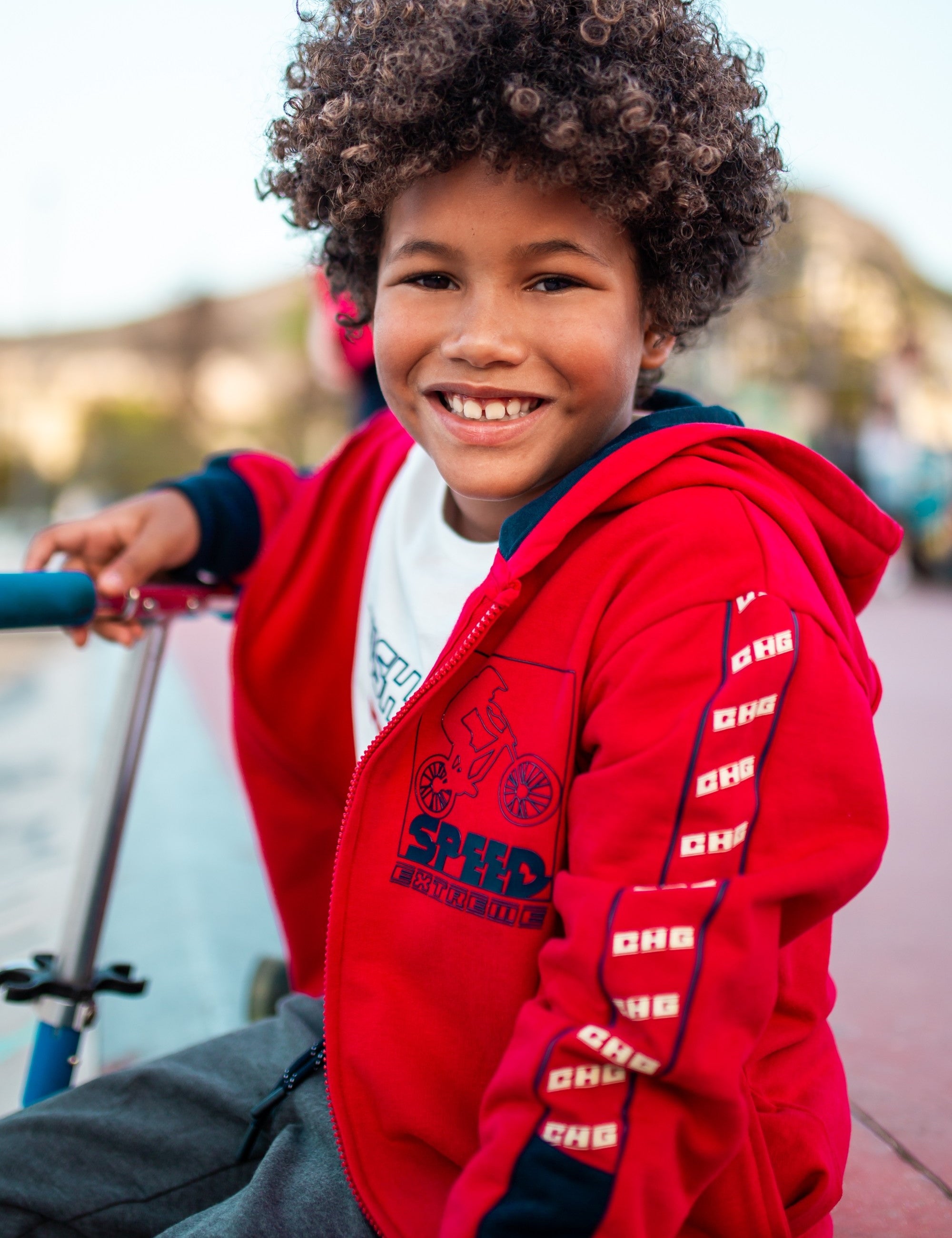 Sudadera de niño color rojo – Charanga