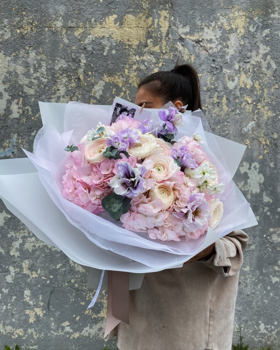 Bouquet Sweet Rosaline - red & pink roses, ranunculuses – My Peonika  Flower Shop