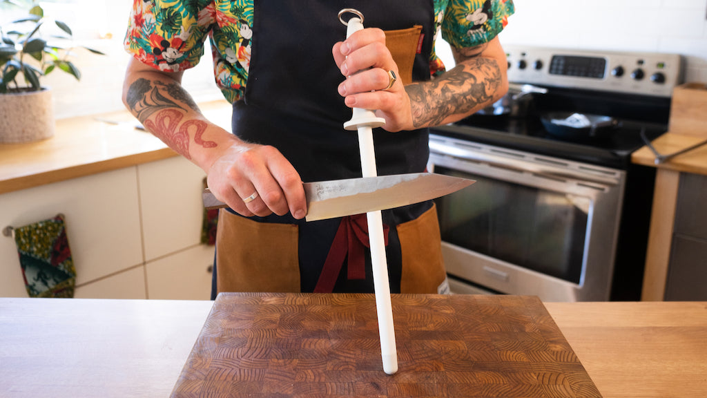 Learn How To Keep Your Knives Sharp